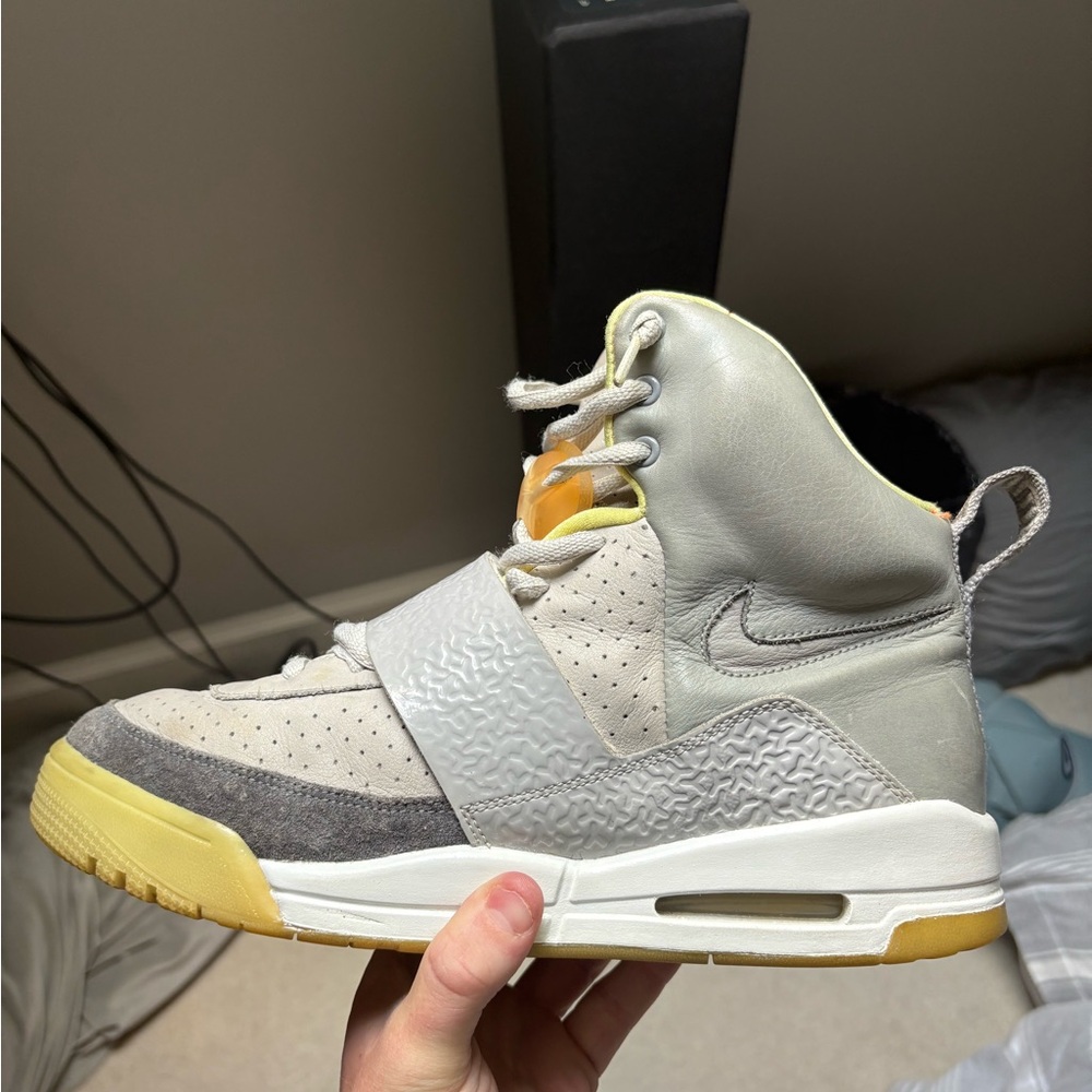 Nike Air Yeezy 1 Zen Grey - Picture 7 of 8